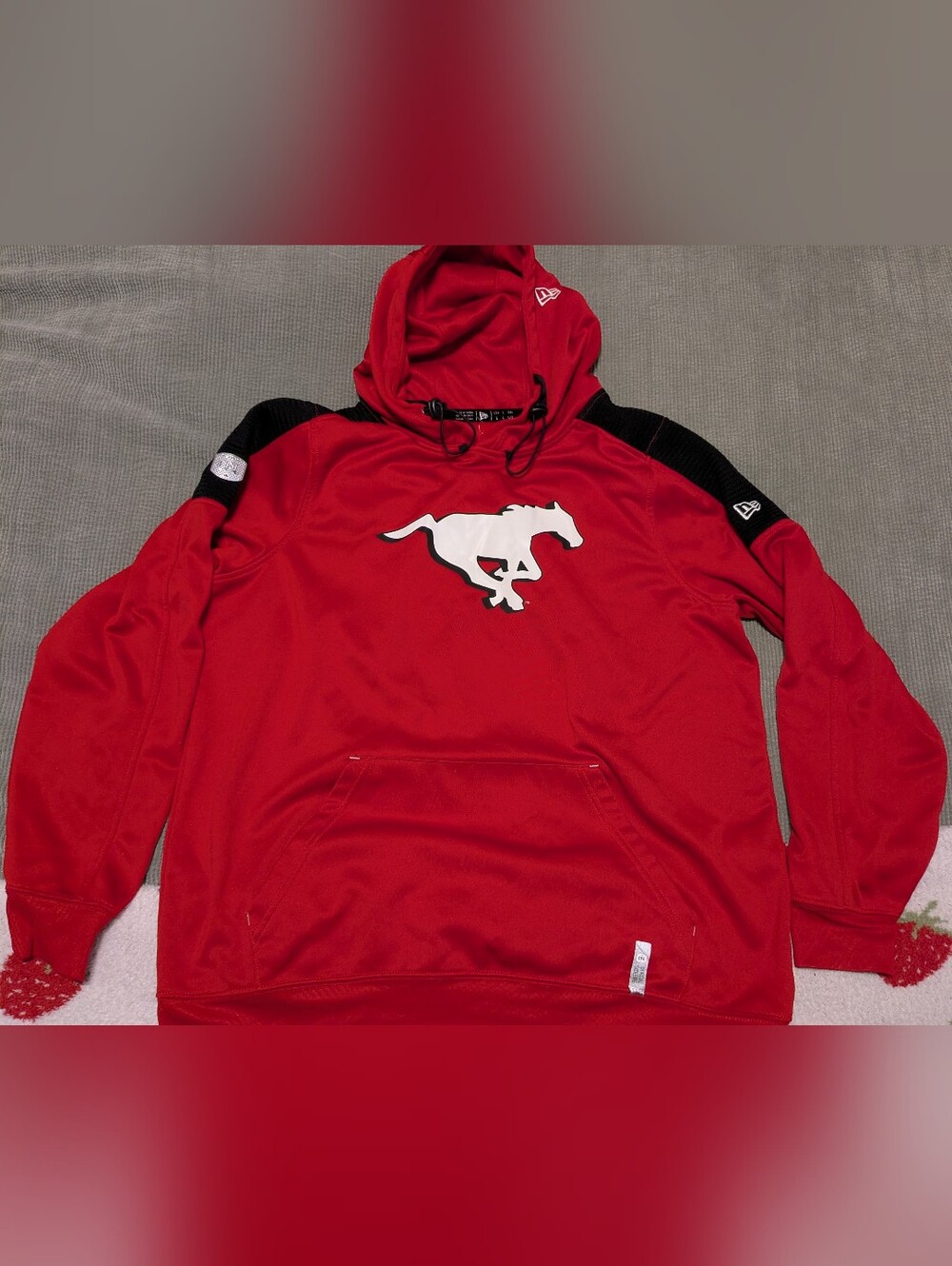 Calgary Stampeders New Era Sideline Men’s Red Pullover Hoodie Large